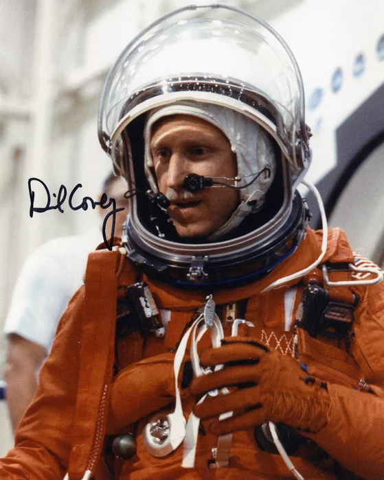 Richard O. Covey autograph