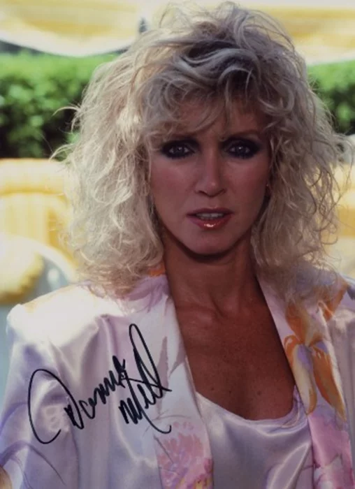 Donna Mills autograph
