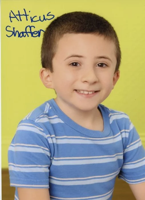 Atticus Shaffer autograph