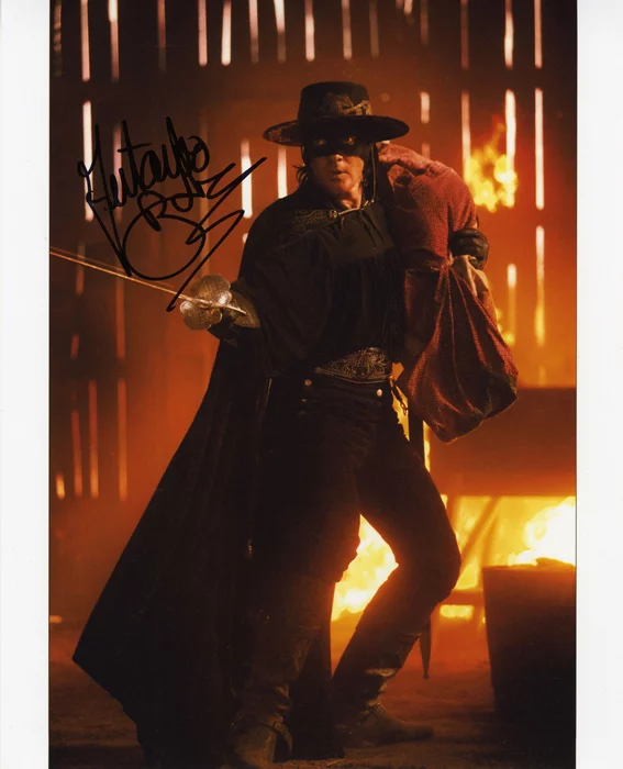 Antonio Banderas autograph