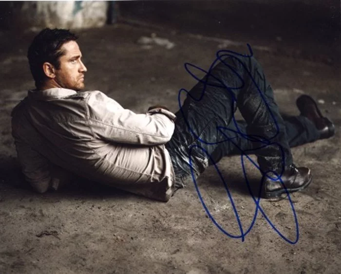 Gerard Butler autograph