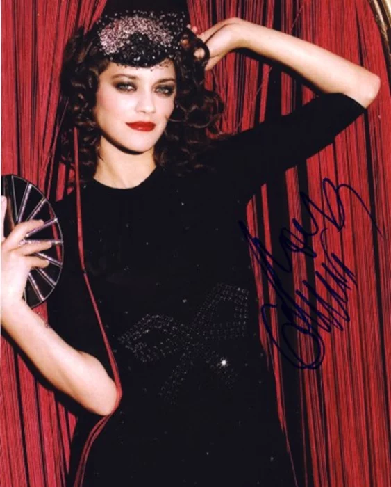 Marion Cotillard autograph