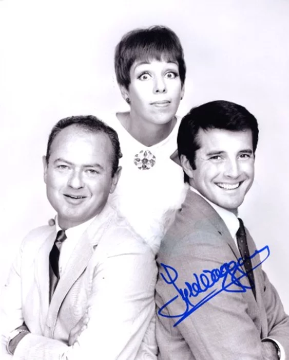 Lyle Waggoner autograph