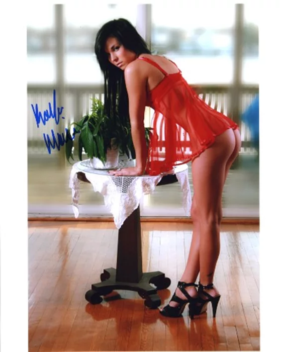 Kayla Marie autograph