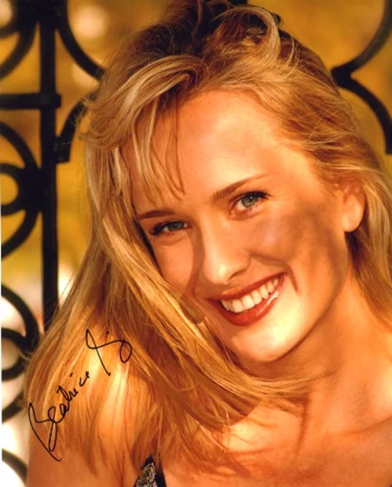 Beatrice Ring autograph