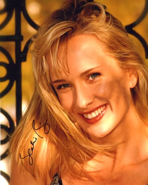 Beatrice Ring autograph