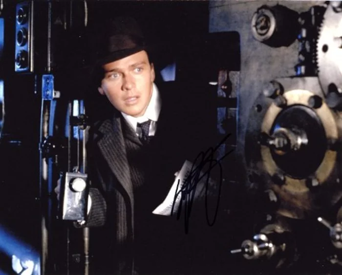 Sean Patrick Flanery autograph