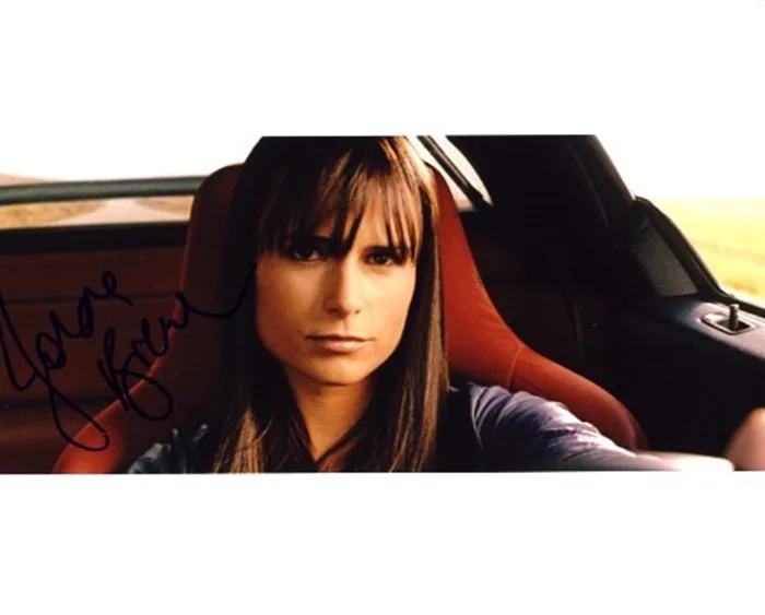 Jordana Brewster autograph