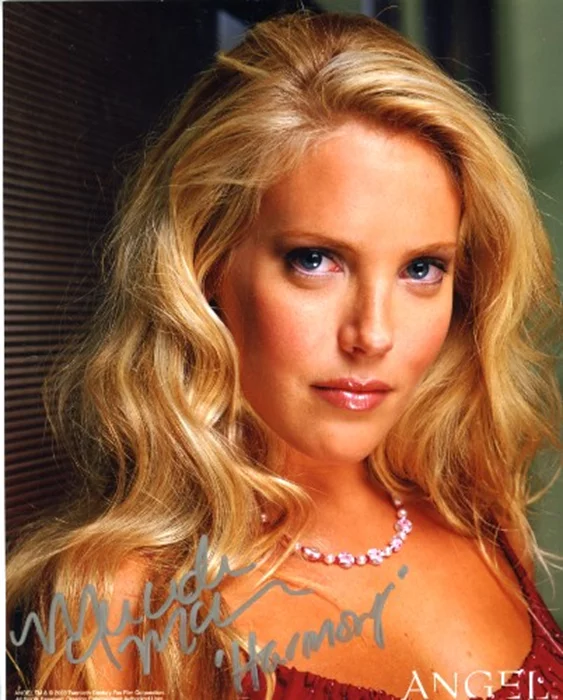 Mercedes McNab autograph