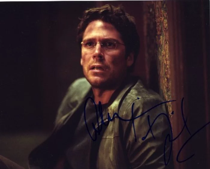 Alexis Denisof autograph