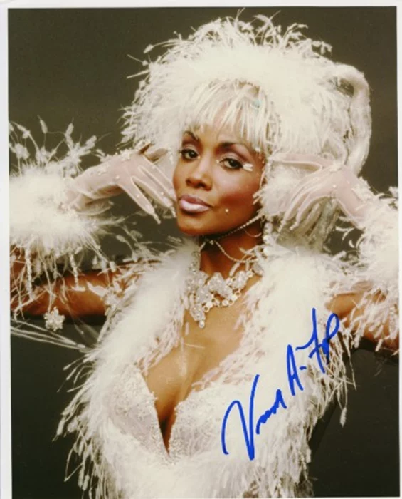 Vivica A. Fox autograph