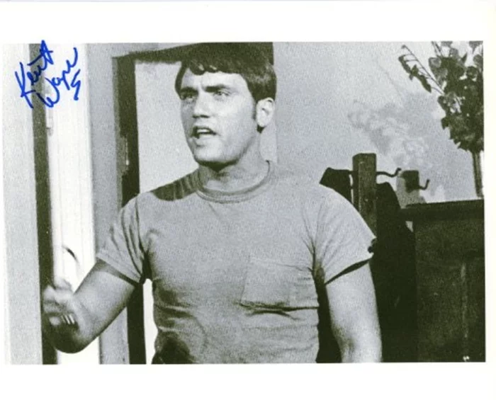 Keith Wayne autograph