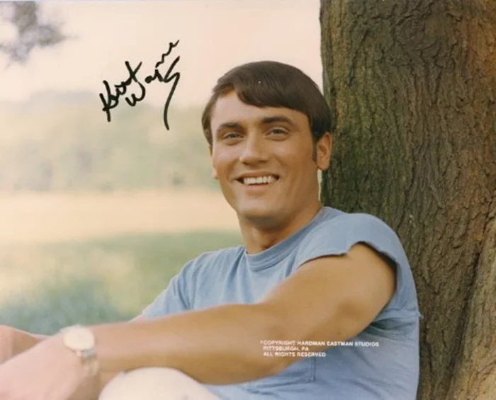 Keith Wayne autograph