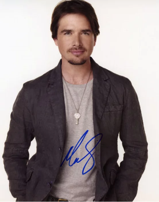 Matthew Settle autograph