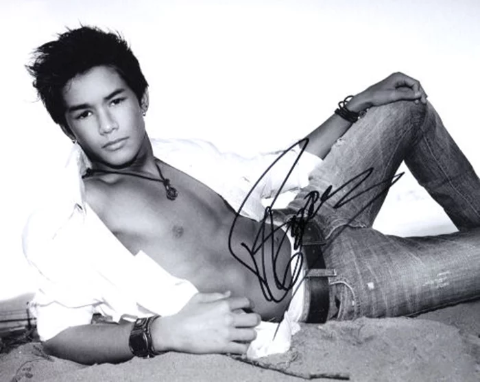 Boo Boo Stewart autograph