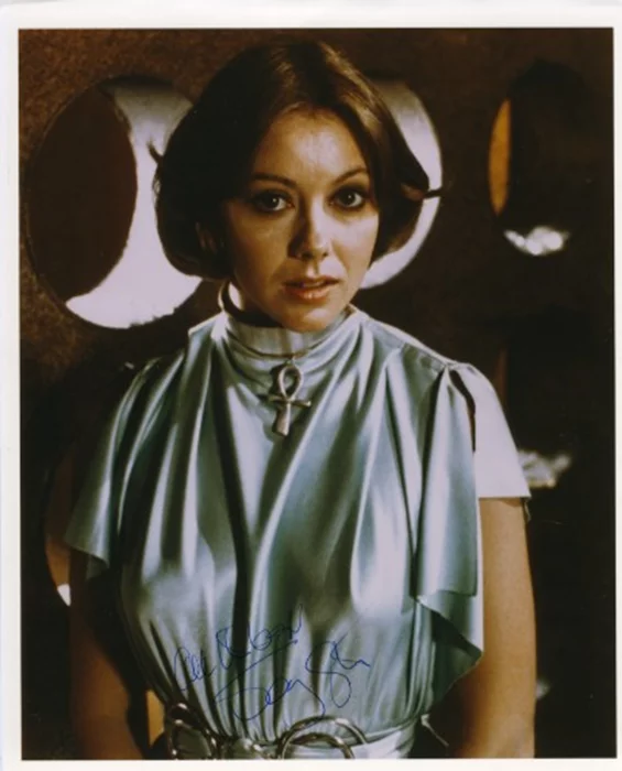 Jenny Agutter autograph