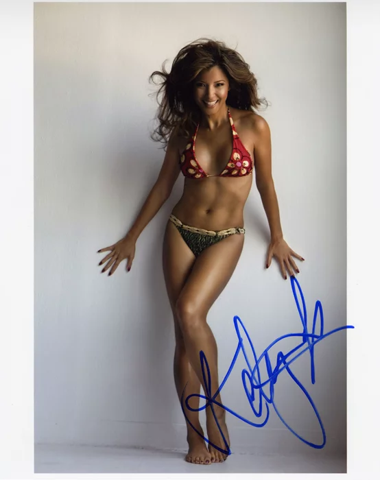 Kelly Hu autograph