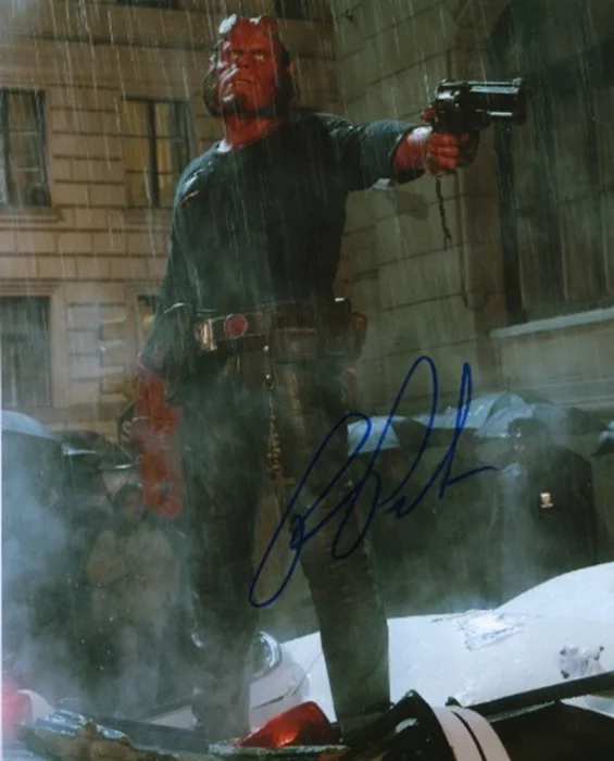 Ron Perlman autograph
