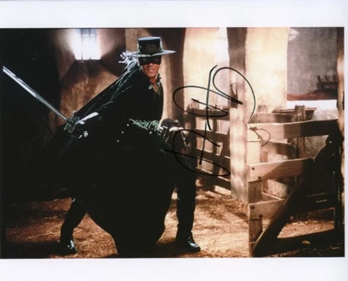 Antonio Banderas autograph