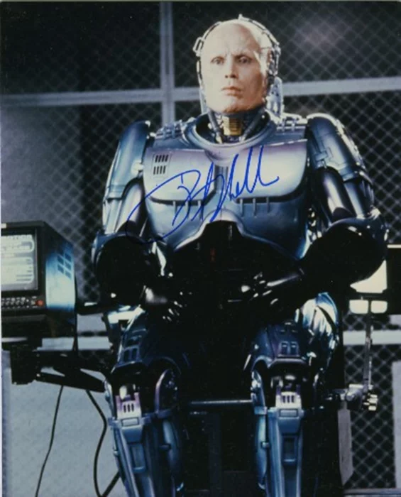 Peter Weller autograph