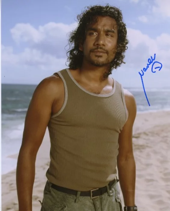 Naveen Andrews autograph