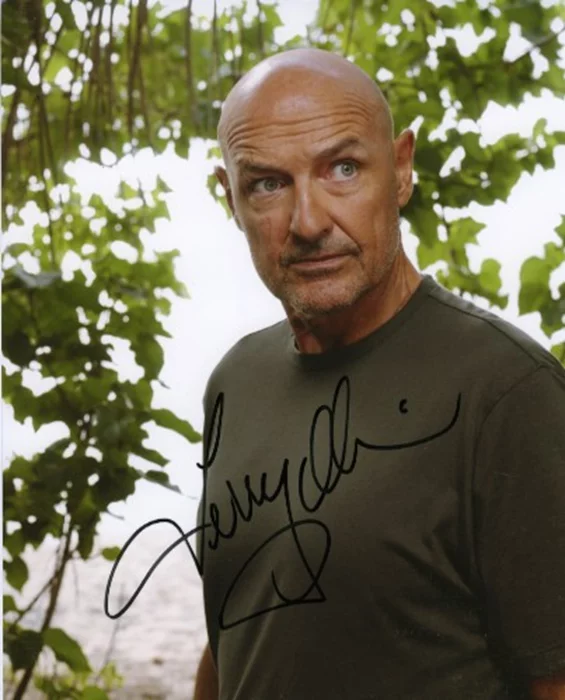 Terry O'Quinn autograph
