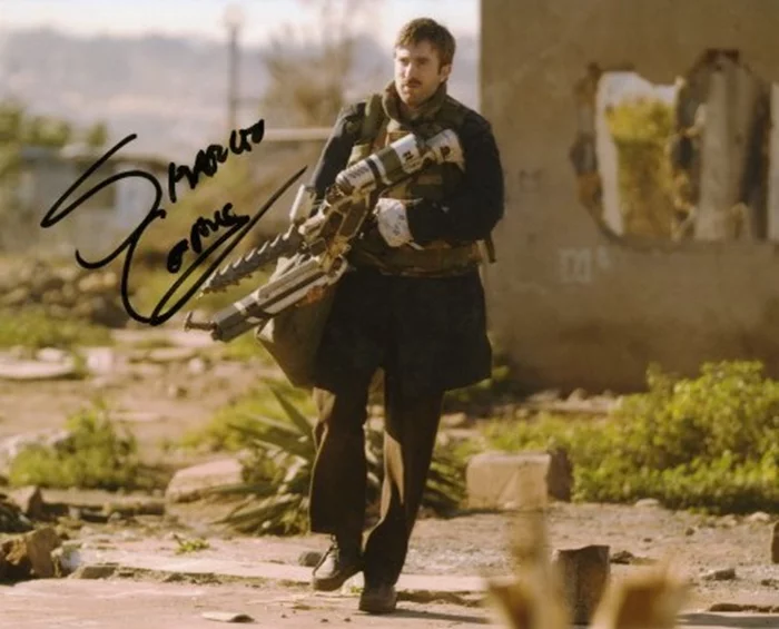 Sharlto Copley autograph