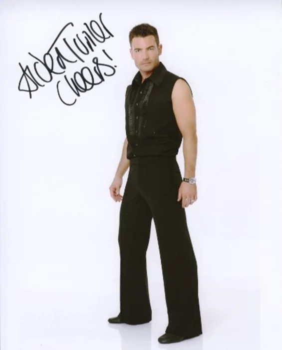Aiden Turner autograph