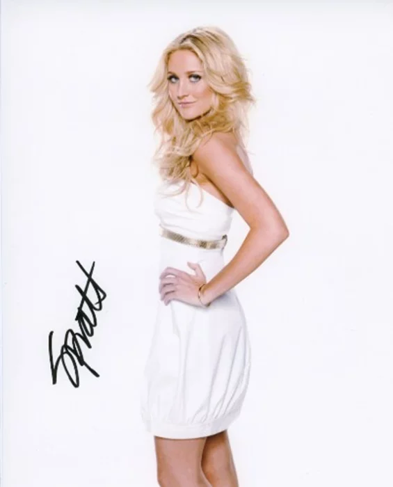 Stephanie Pratt autograph