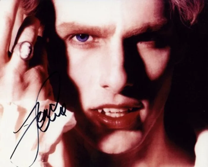 Tom Cruise autograph