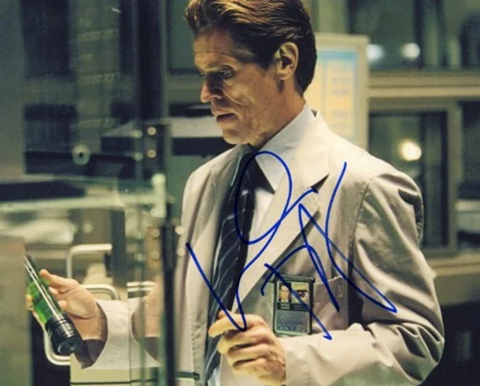 Willem DaFoe autograph