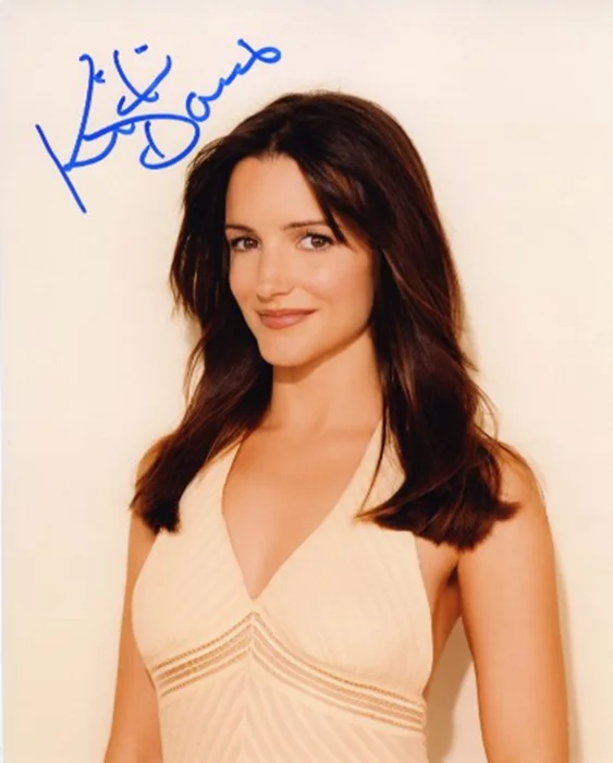 Kristin Davis autograph