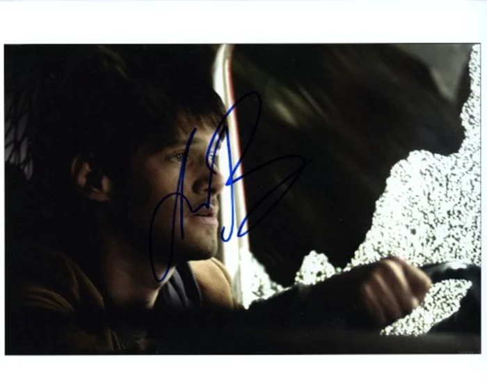 Justin Bartha autograph