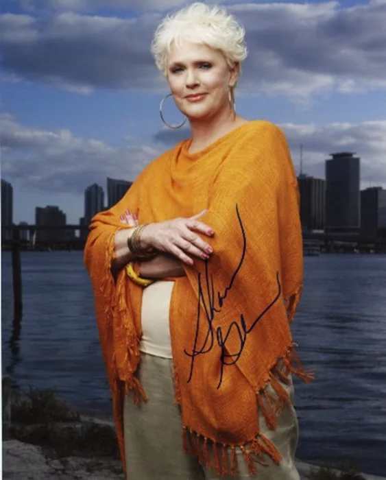 Sharon Gless autograph