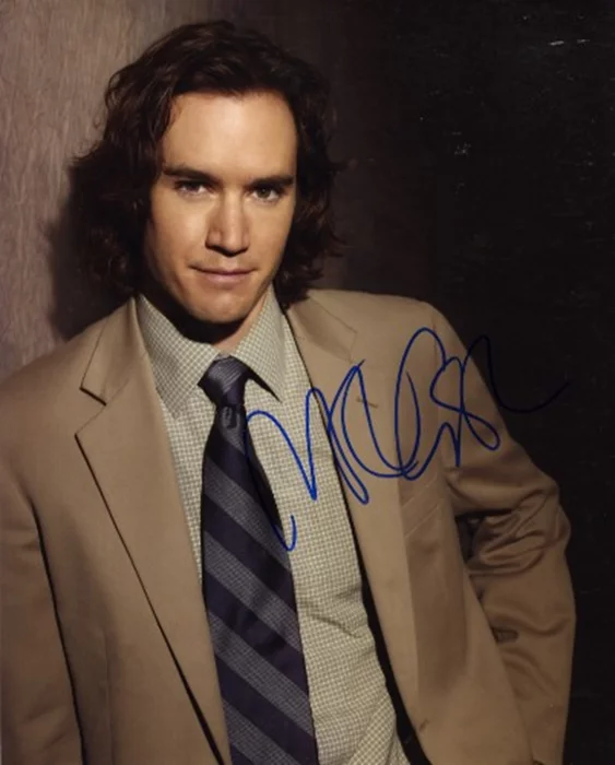 Mark Paul Gosselaar autograph
