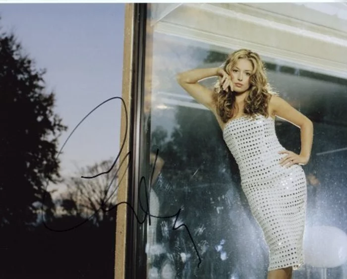 Cat Deeley autograph