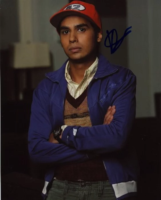 Kunal Nayyar autograph