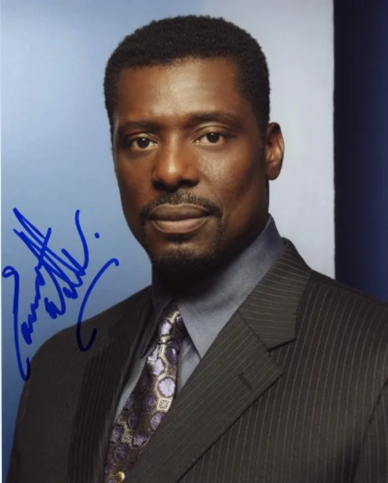 Eamonn Walker autograph