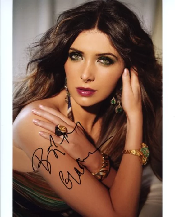 Brittny Gastineau autograph