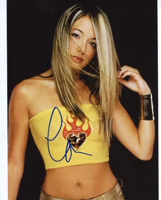 Cat Deeley autograph