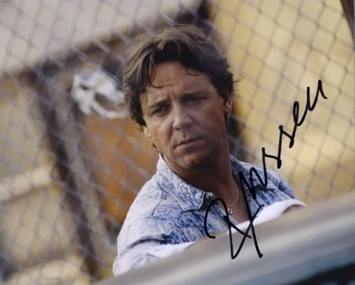 Russell Crowe autograph