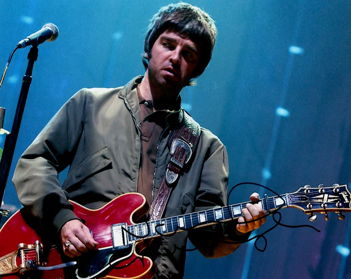 Noel Gallagher autograph