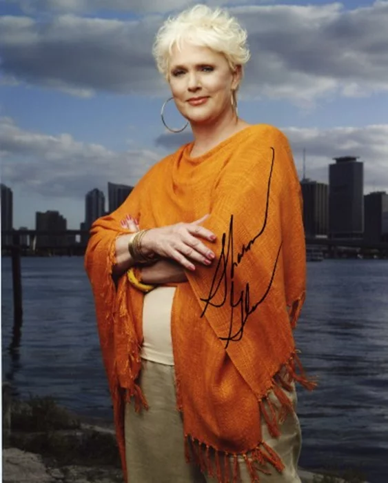 Sharon Gless autograph