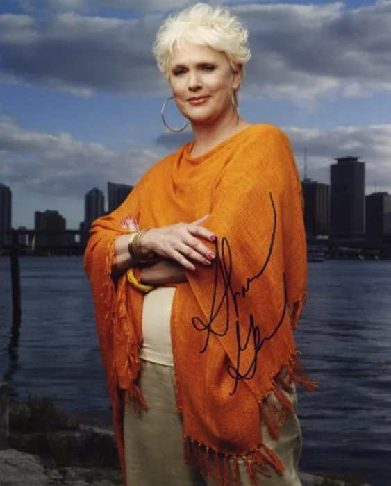 Sharon Gless autograph
