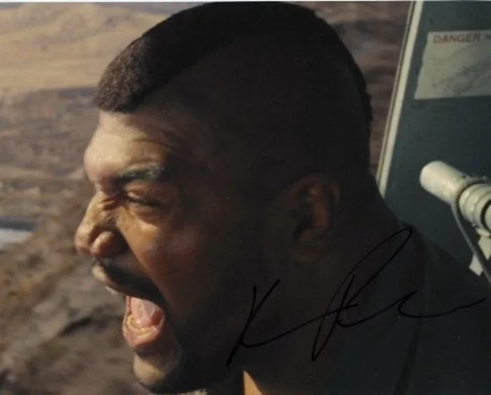 Quinton Jackson autograph