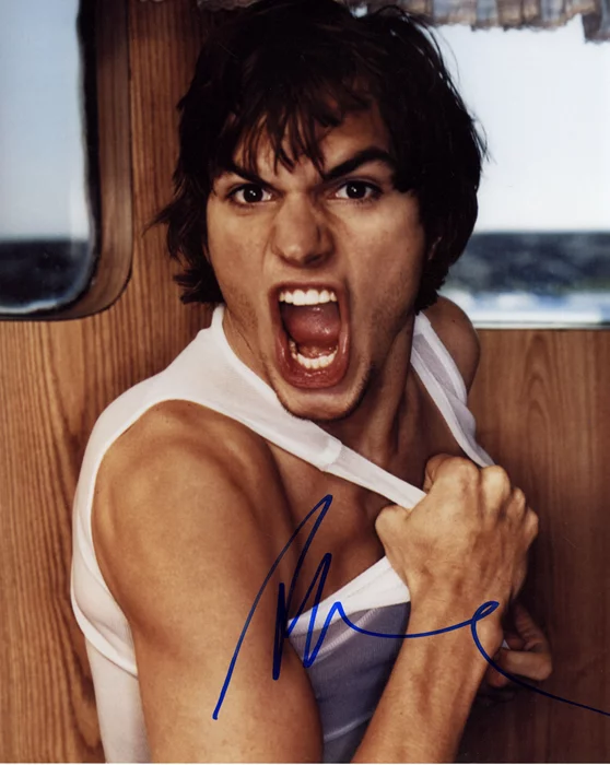 Ashton Kutcher autograph