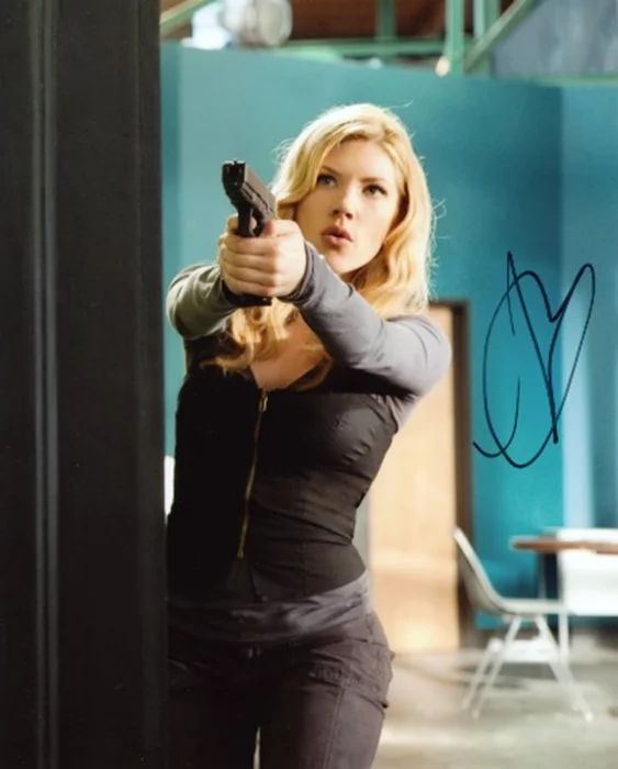 Katheryn Winnick autograph