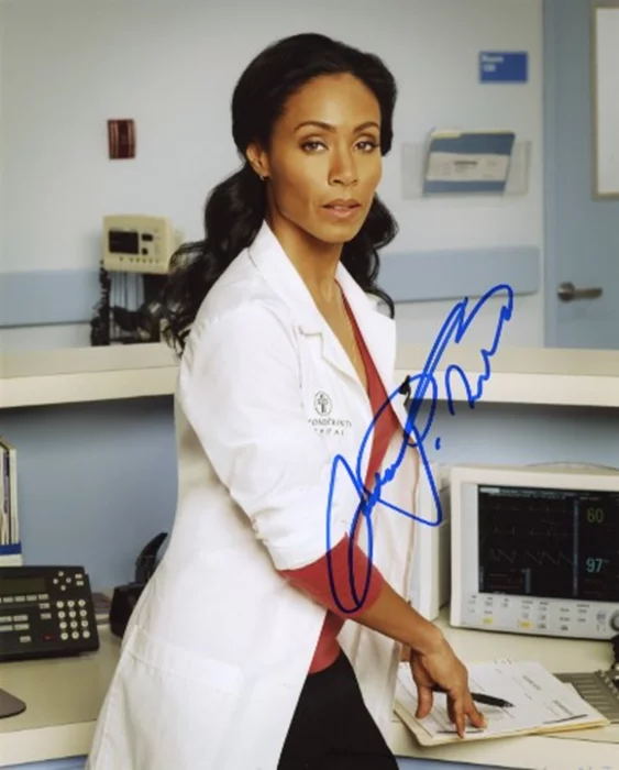 Jada Pinkett Smith autograph