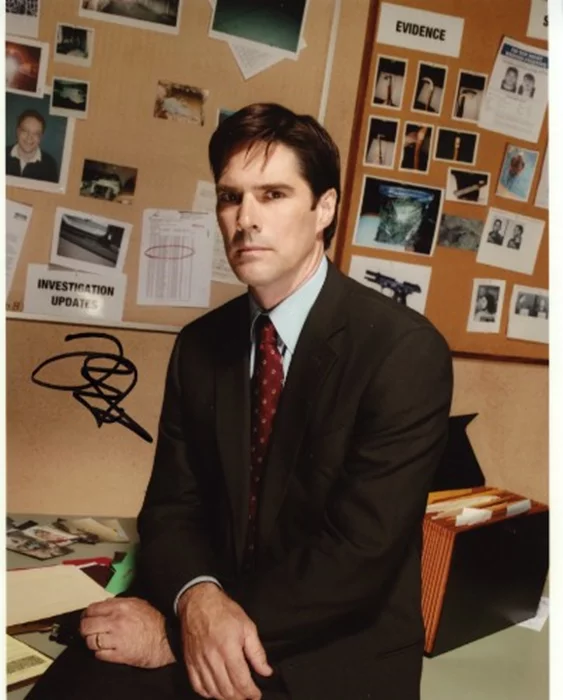Thomas Gibson autograph