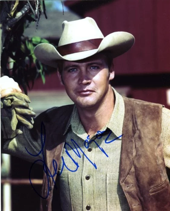 Lee Majors autograph